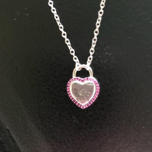 PANDORA Lock Your Love Necklace - Picture 2 of 3
